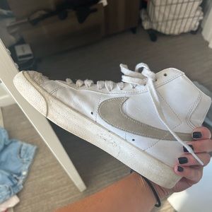 Nike blazer